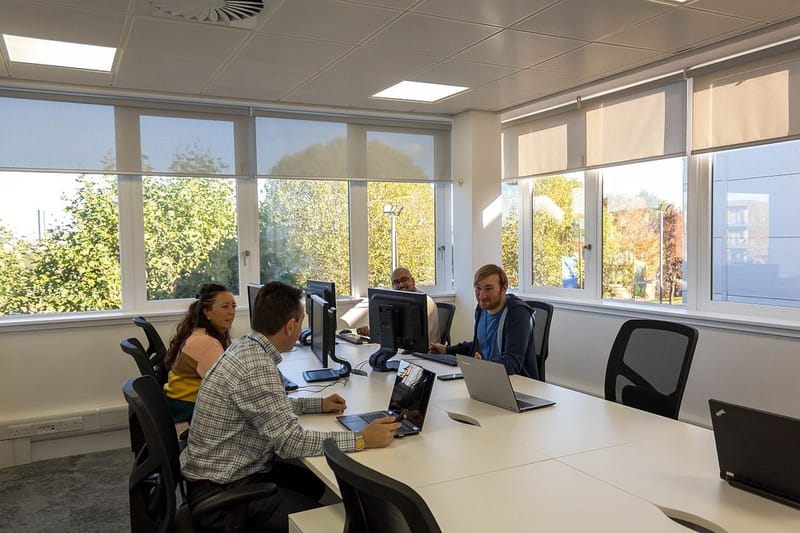 Confero Workspace - 333 Edgware Road, NW9 - Colindale image 4