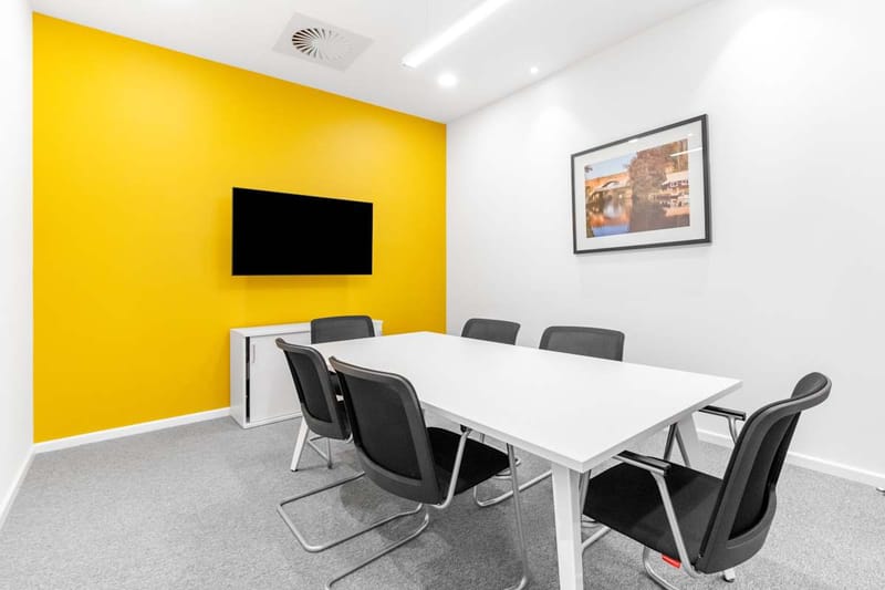 IWG (Regus) 18 Guildford Business Park Road, GU2 - Guildford image 3