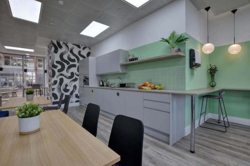 Chelsea Harbour Limited (500 - 3,000 sqft) - 219 Harbour Yard, SW10 - Chelsea image 4