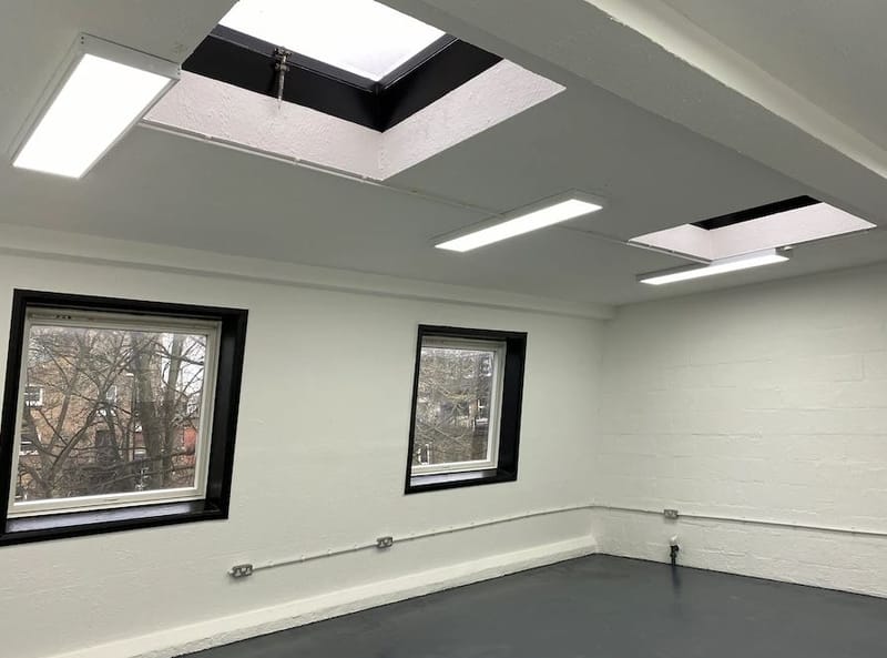Unit Management Ltd (Managed 53 - 1,717 sqft) - Battersea Business Centre - Lavender Hill, SW11 - Battersea image 2