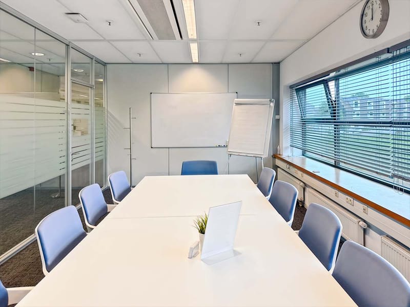 Regus - Maastricht Il Fiore - 221 Avenue Ceramique - Maastricht image 9