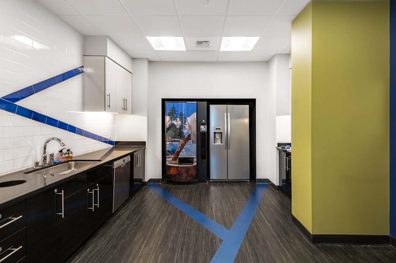 Regus - Cush Plaza - Treena Street - San Diego - CA image 6