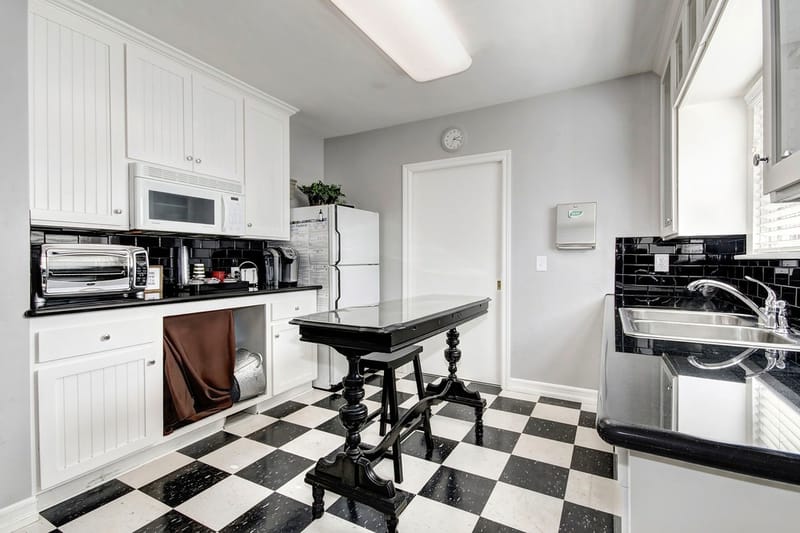 Center 57 - 57th Street - Sacramento - CA image 3