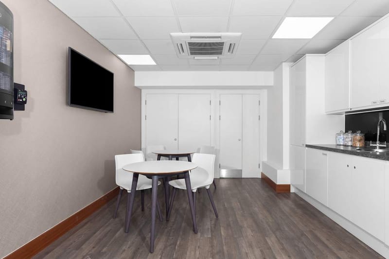IWG (Regus) - 17 Hanover Square, W1S - Mayfair image 6