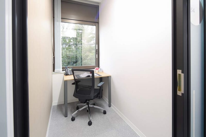 Regus - Aoyama 246 (Open Office) - EBIYA BLDG - Minami Aoyama - Minato-ku - Tokyo image 11
