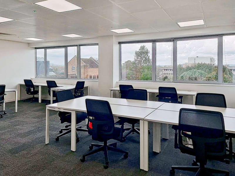 IWG (Regus) - The Pinnacle, Central Court - Station Way, RH10 - Crawley image 8