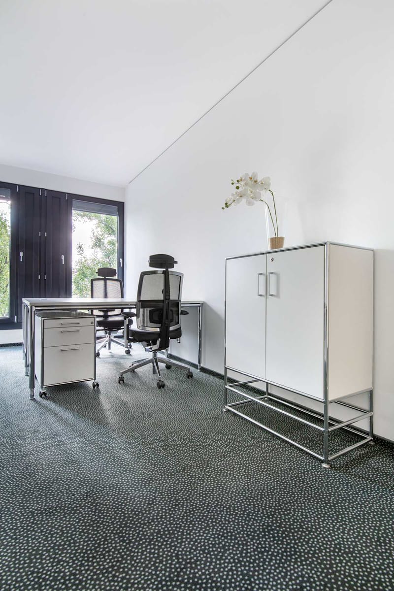 Regus - Leopoldstraße 23 - Munich image 6