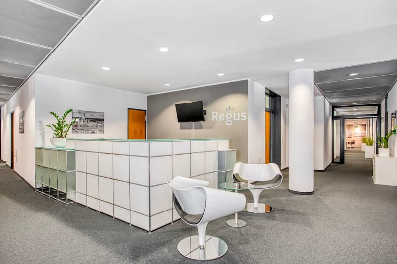 Plug and Work (Regus)- Altmarkt 10 D - Dresden image 2