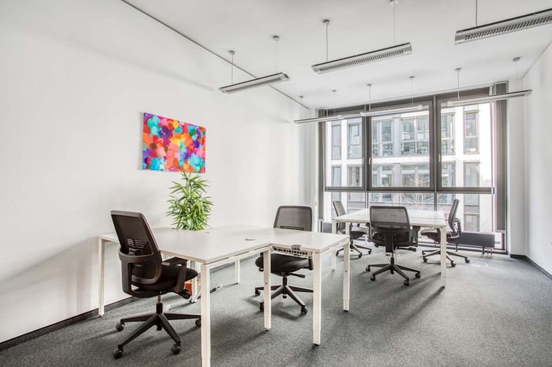 Plug and Work (Regus)- Altmarkt 10 D - Dresden image 4