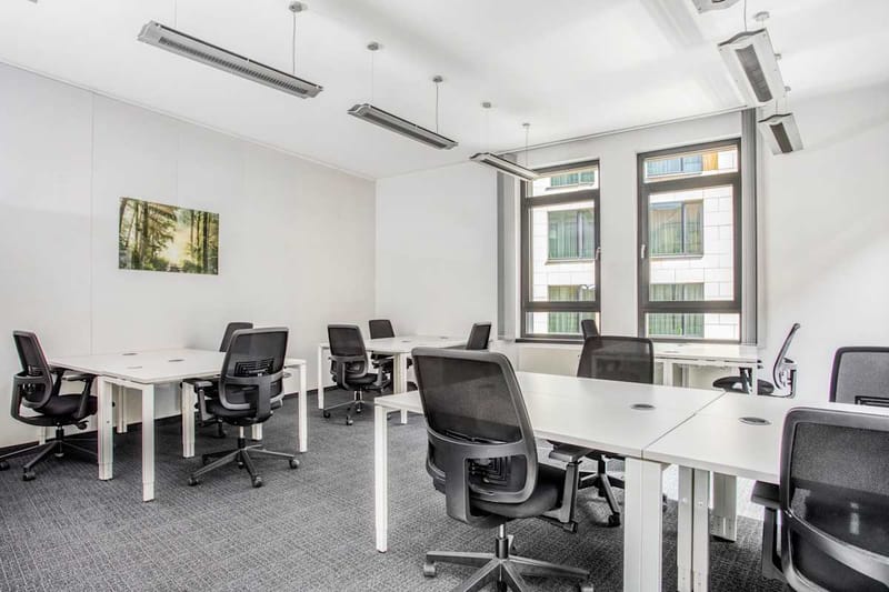 Plug and Work (Regus)- Altmarkt 10 D - Dresden image 7