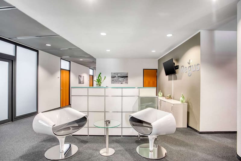 Plug and Work (Regus)- Altmarkt 10 D - Dresden image 8