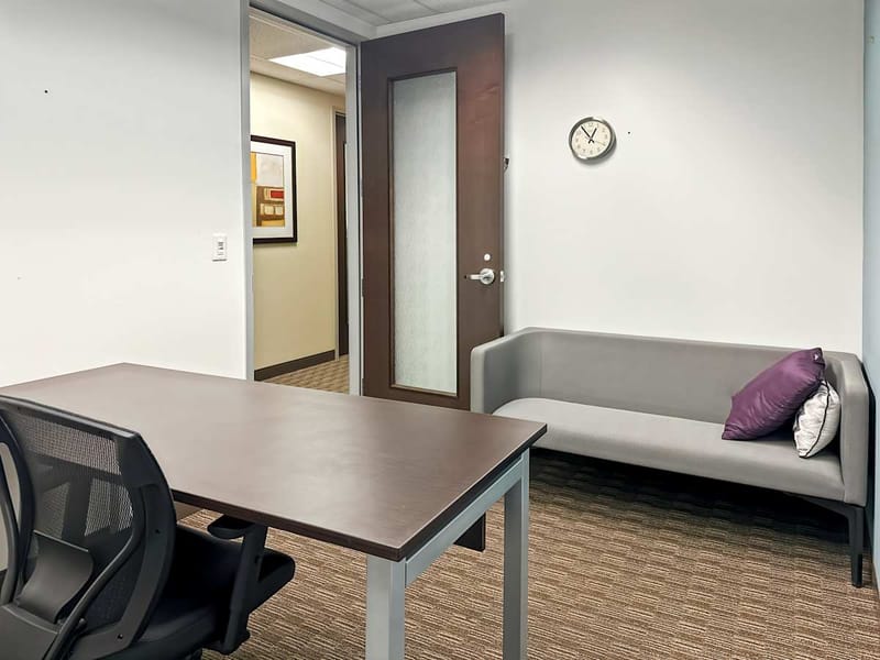 Regus - Royal Bank Building - 11th Avenue - Regina - SK image 8
