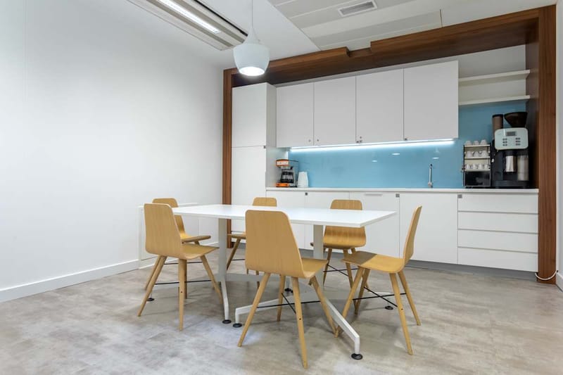 Regus - Skylight Building - Zlote Tarasy - Ul. Zlota 59 (Jerozolimskie Street) - Warsaw image 6