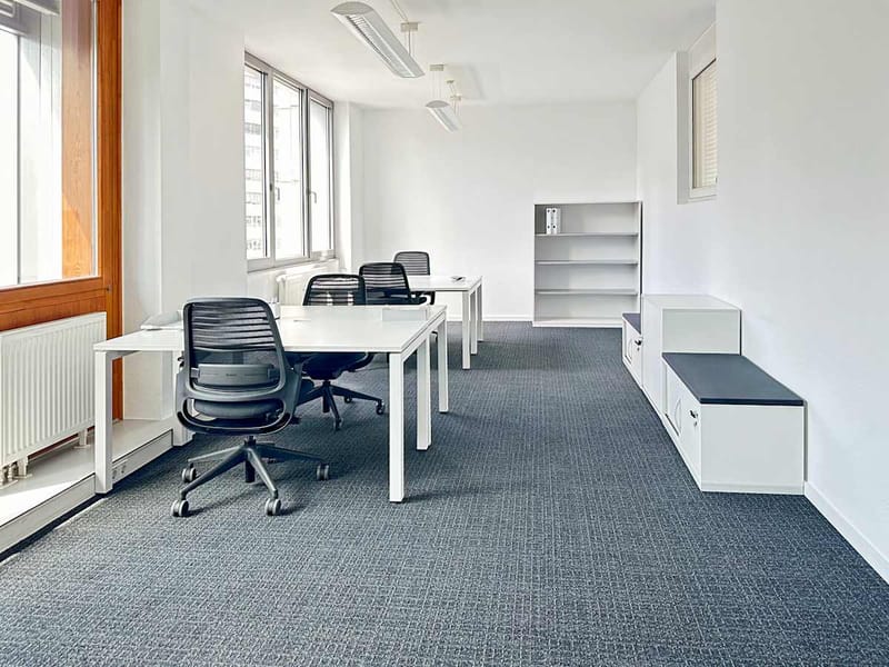 Plug and Work (Regus) - Friedrichstrasse 15 - Stuttgart image 4