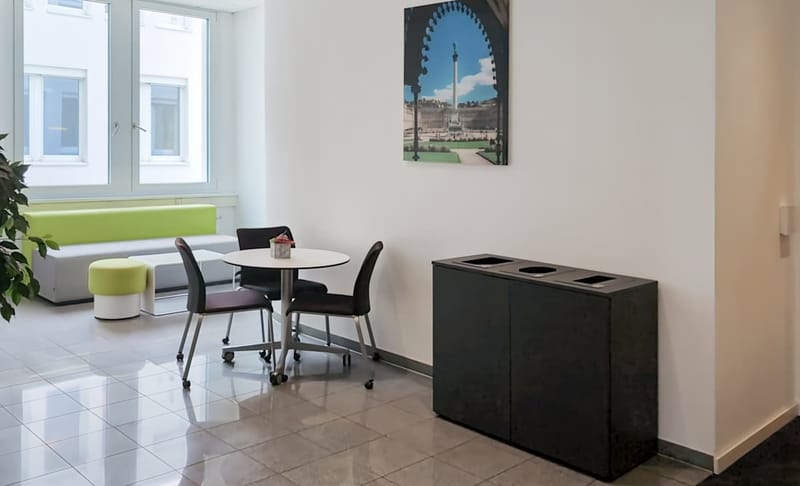 Plug and Work (Regus) - Curiestrasse - Stuttgart image 6
