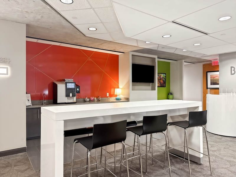 Regus - West Georgia - Vancouver - BC image 6
