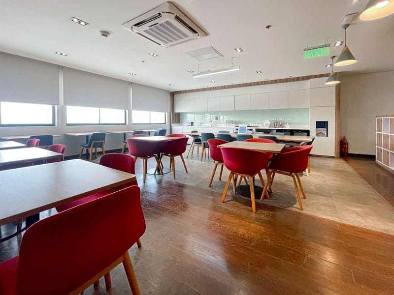Regus - Felcris Centrale - 40 D Quimpo Boulevard - Talomo - Davao image 6