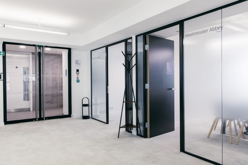 Knotel (Managed 2,987 sqft) - 33 Charlotte Street, W1 - Fitzrovia image 9