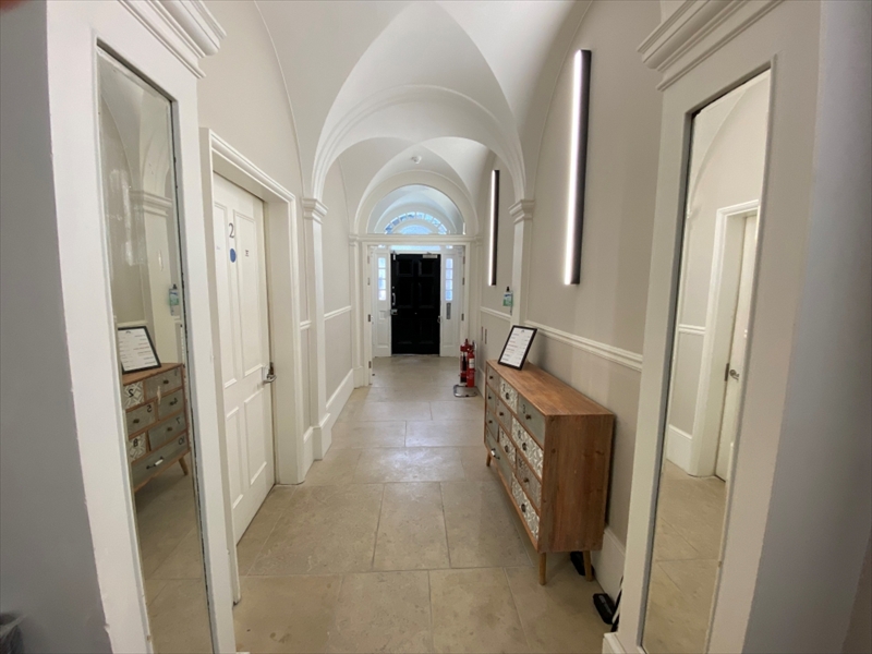 Podium Space Limited (Managed 3,225 sqft) - 3 Chandos Street, W1G 9JU - Marylebone image 8