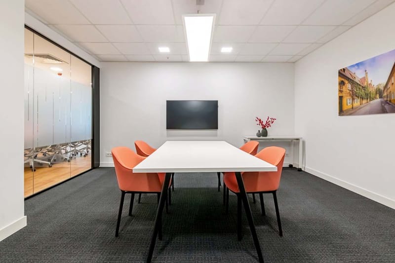 IWG (Regus) - 3b Viktoriastrasse, 86150 - Augsburg image 9