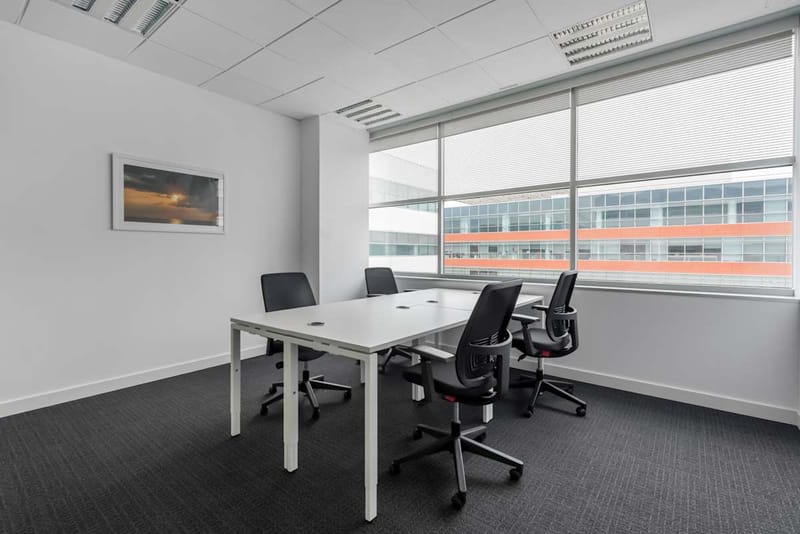 Regus - Plaça de la Pau - Cornellà de Llobregat - Barcelona image 3