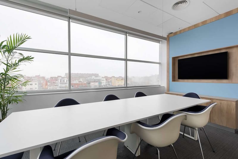 Regus - Plaça de la Pau - Cornellà de Llobregat - Barcelona image 7