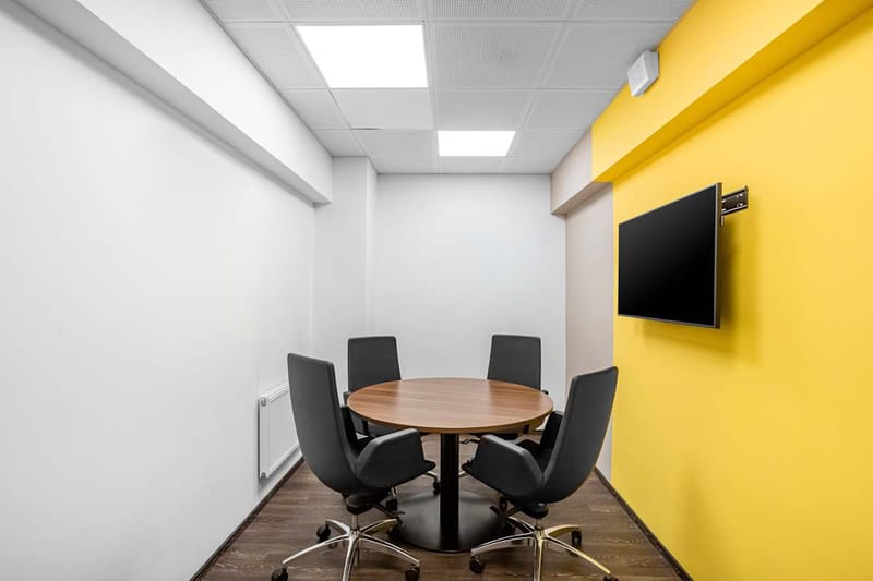 Regus - Podil Heritage - 28 Verhniy Val str Podil Heritage Centre - Kiev image 7
