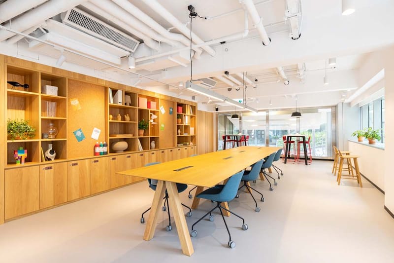IWG (Regus) - 8 Queen's Road East - Wan Chai - Hong Kong image 4