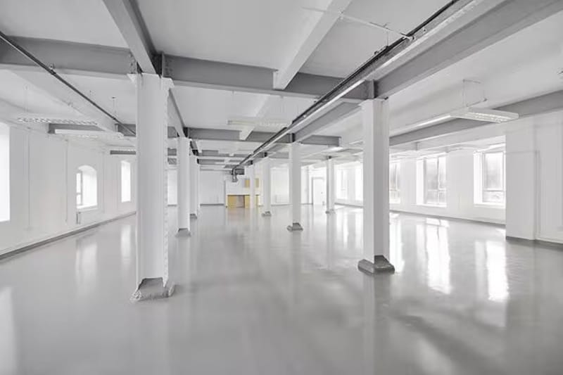 Workspace (Managed 227 - 2,810 sqft) - The Biscuit Factory - Drummond Road, SE16 4DG - Bermondsey image 3