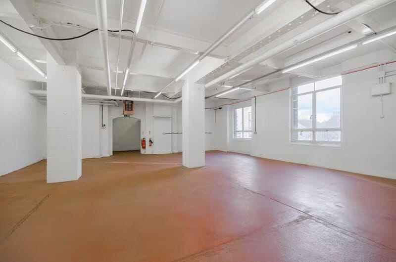 Workspace (Managed 227 - 2,810 sqft) - The Biscuit Factory - Drummond Road, SE16 4DG - Bermondsey image 5