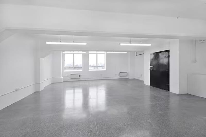 Workspace (Managed 227 - 2,810 sqft) - The Biscuit Factory - Drummond Road, SE16 4DG - Bermondsey image 9