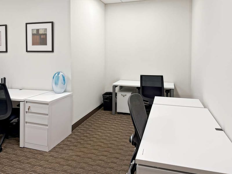 Regus - Wells Fargo Plaza - 333 SE 2nd Avenue - Miami - FL image 13