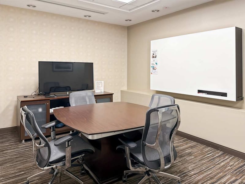Regus - Wells Fargo Plaza - 333 SE 2nd Avenue - Miami - FL image 9