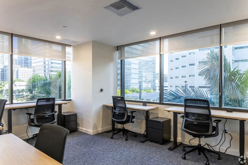 CoSuite - 800 Brickell Avenue, Brickell image 2