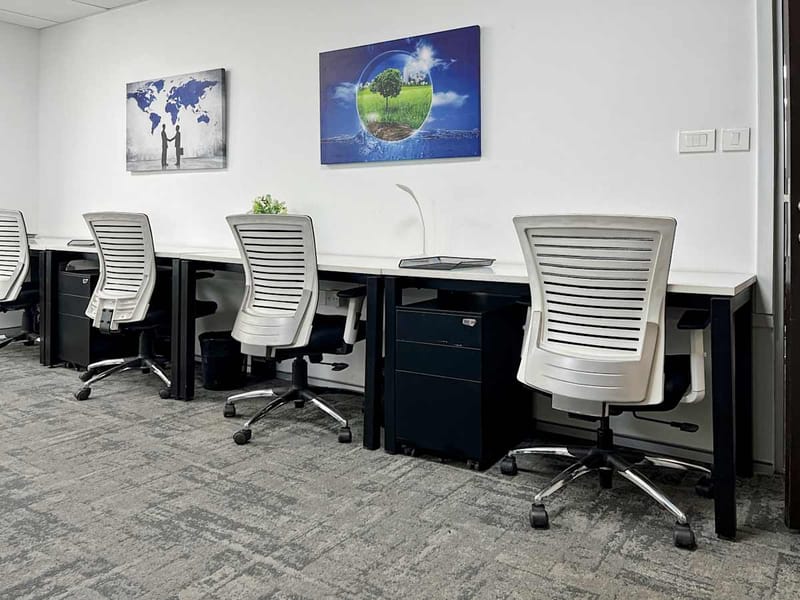 Regus - Unitech Cyber Park , 122 - Haryana image 4