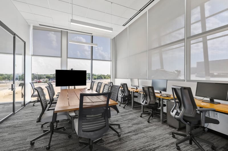 Venture X Braniff Centre - 7701 Lemmon Avenue, TX 75209 - Dallas image 4
