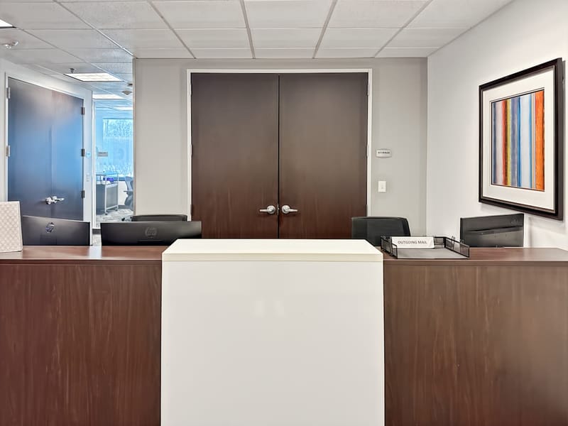 Regus - Illinois Downers Grove Executive Towers West - 1431 Opus Place - Downers Grove - IL image 2