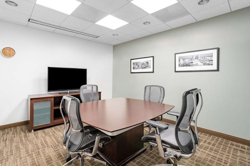 Regus - Orange Executive Tower - Town and Country Road - Orange - CA image 7