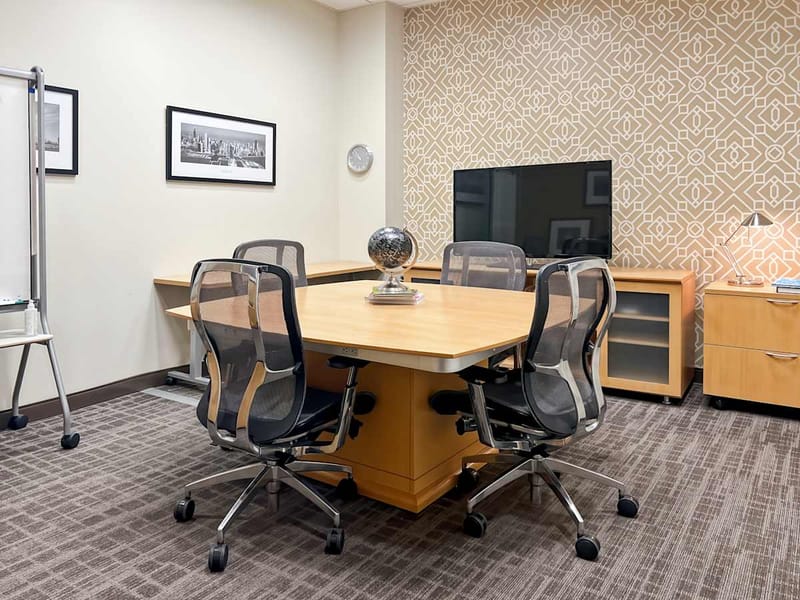 Regus - Valencia - Gateway Plaza - Magic Mountain Parkway - Valencia - CA image 3