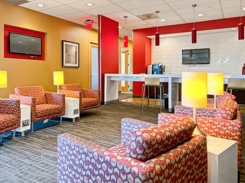 Regus - Valencia - Gateway Plaza - Magic Mountain Parkway - Valencia - CA image 5
