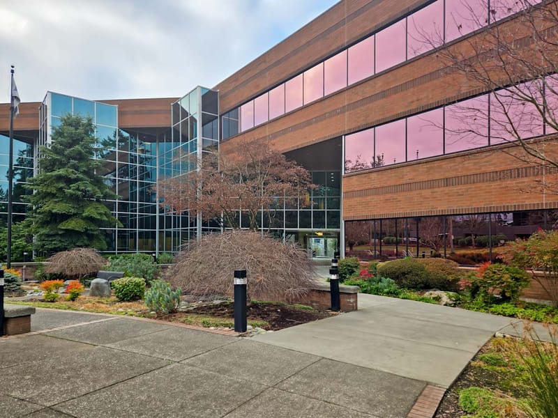 Regus - Ridgewood Corporate Square - 11900 N.E. 1st Street - Bellevue - WA image 11