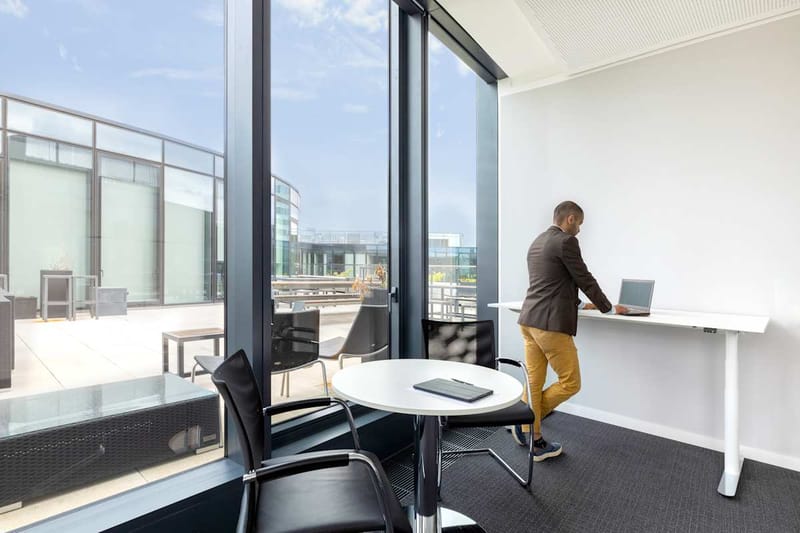 Regus - Koe-Bogen - Koenigsallee 2a - Dusseldorf - Germany image 9