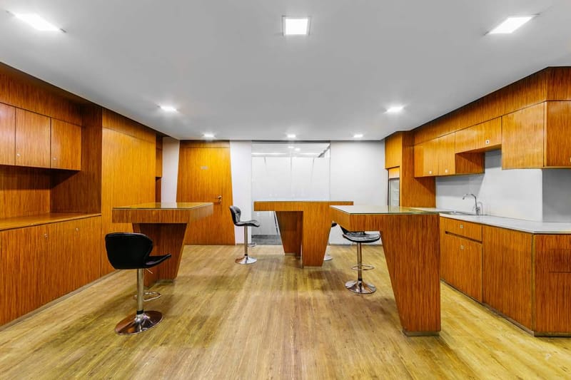 Regus - UTC Building - Kawranbazar - Dhaka - Bangladesh image 6