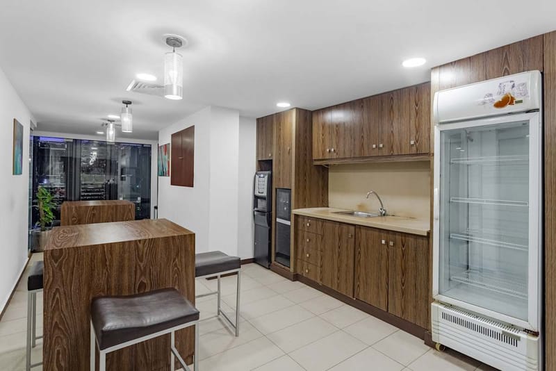 Regus - Dolmen Mall - Sea View Road - Clifton - Karachi image 6