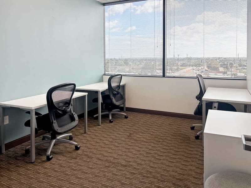Regus - Centerpointe - 6 Centerpointe Drive - La Palma - CA image 14