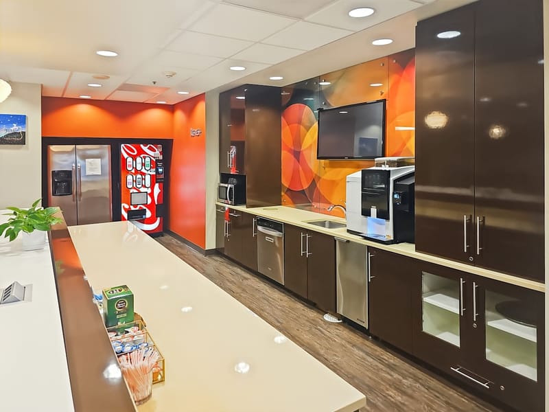 Regus - US Bancorp Tower - 111 S.W. Fifth Avenue - Portland - OR image 13