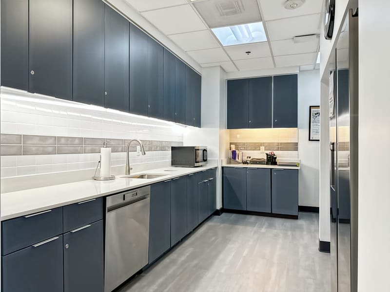 Regus - 6991 East Camelback Rd - Scottsdale - AZ image 11