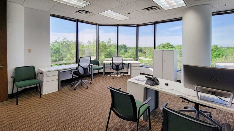 Regus - Bryan - Galleria Village - 1716 Briarcrest Drive - Bryan - TX image 8