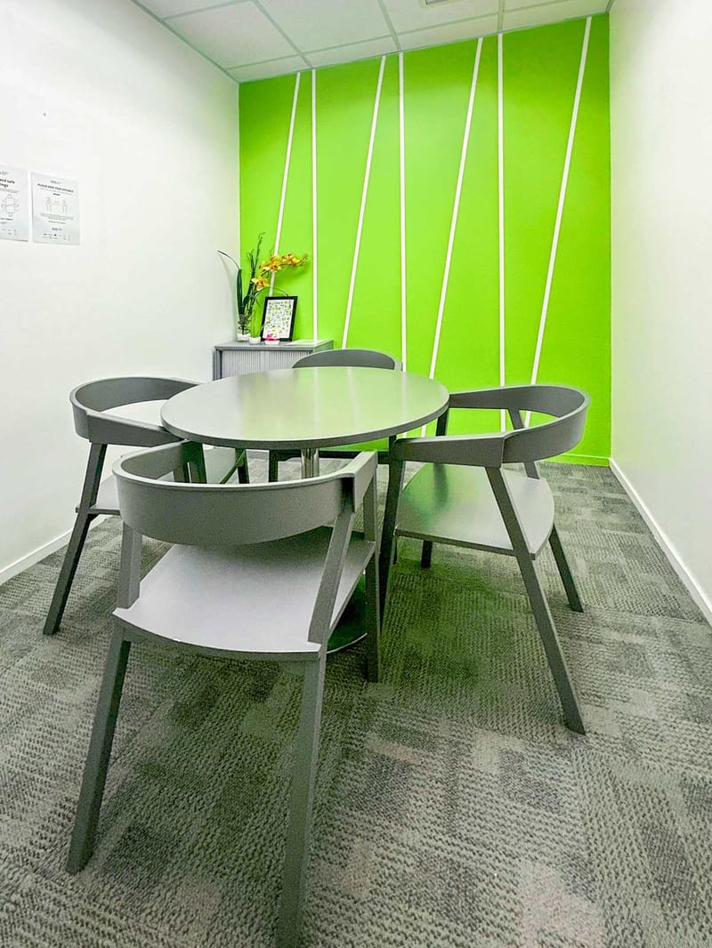Regus - Filinvest One Building Alabang - Alabang-Zapote Road - Muntinlupa City - Manila image 2