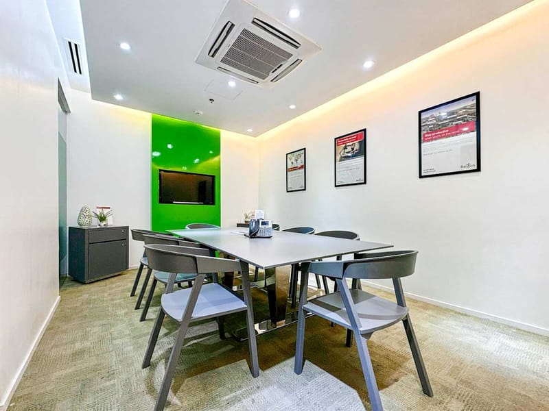Regus - Filinvest One Building Alabang - Alabang-Zapote Road - Muntinlupa City - Manila image 3
